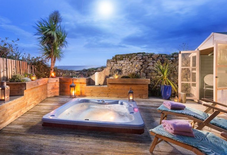 Luxury Holiday Cottages Overlooking Lamorna Cove In Cornwall